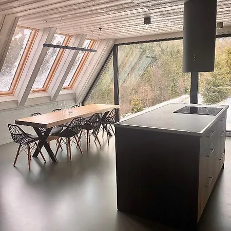 W Szczyrku Sauna & Balia * シュチルク