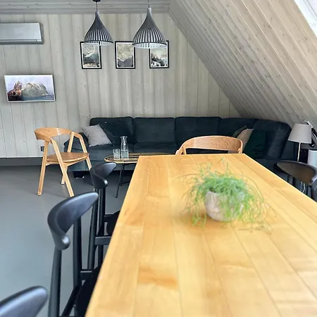 別荘 W Szczyrku Sauna & Balia シュチルク