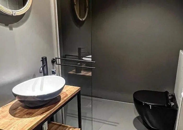 W Szczyrku Sauna & Balia بيت للعطل *