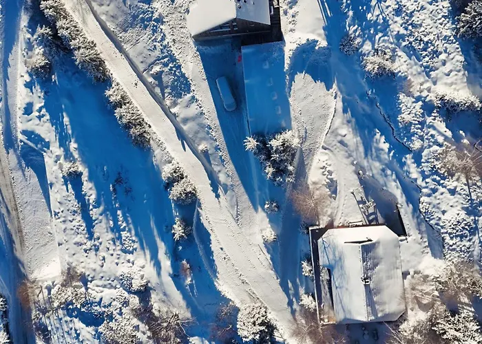 W Szczyrku Sauna & Balia بيت للعطل